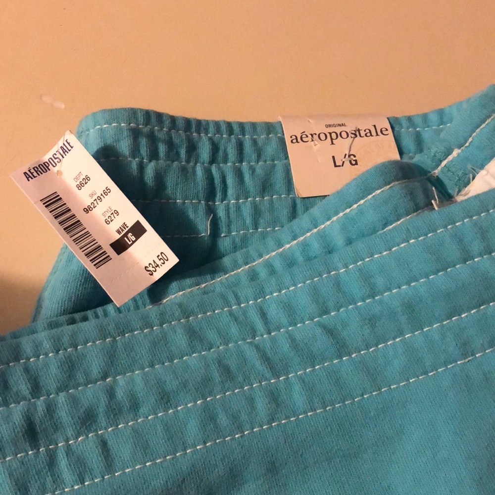 Aeropostale Capri